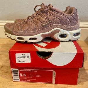 Air Max Plus - Women’s  *Gently Worn Once*